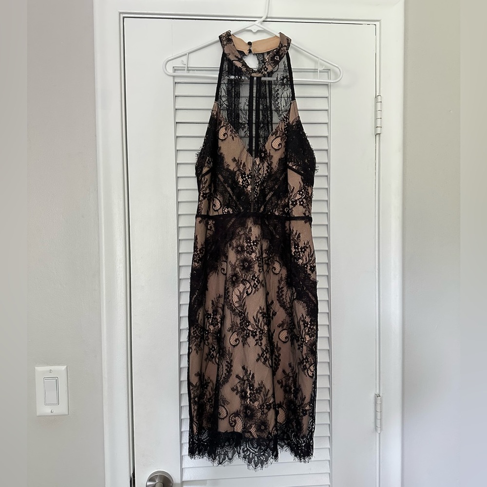 Astr the Label Open Back Dress, Black & Nude Size Large.